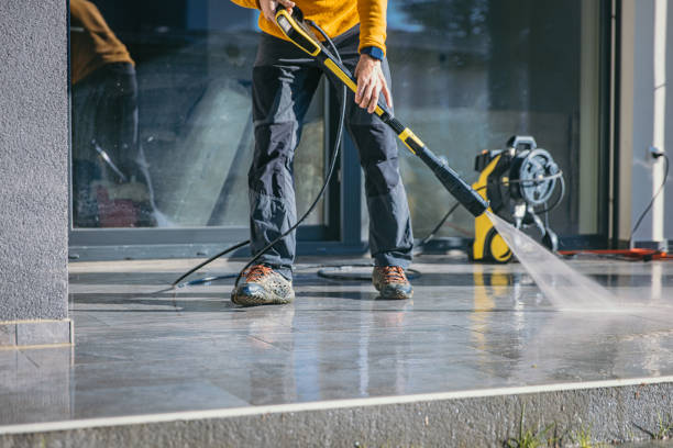 Best Garage Pressure Washing  in Baltimore, OH